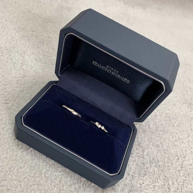 【銀座ダイヤモンドシライシの口コミ】 デザインが太すぎず、細すぎずで、なおかつ、ねじれのある指輪を求めてい…