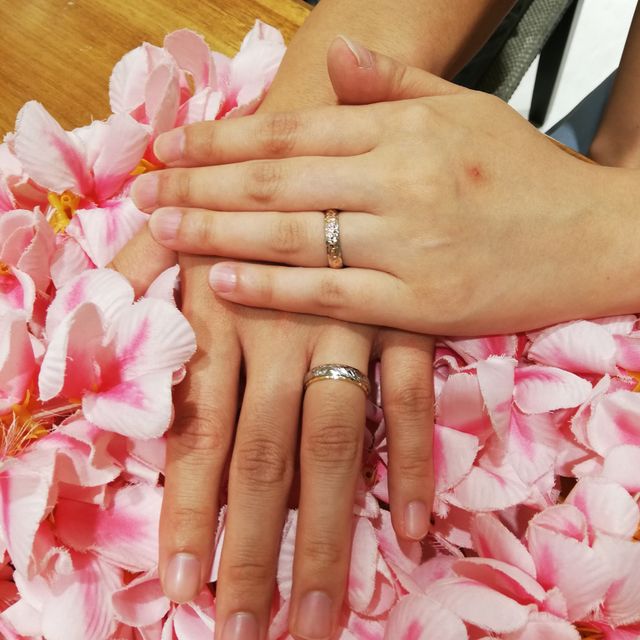 【MAILE(マイレ)の口コミ】 もともと自分がハワイが大好きで、結婚指輪はハワイアンジュエリーと決め…