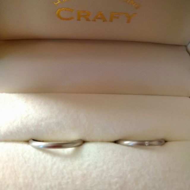 【CRAFY(クラフィ)の口コミ】 銀属を自分たちで打って、作ることができるところ。
値段設定もわかりやす…