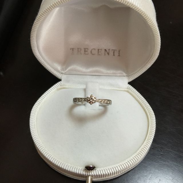 【TRECENTI(トレセンテ)の口コミ】 たくさんいろんな種類があり、かなり悩みました。TRECENTIはフローラシリ…