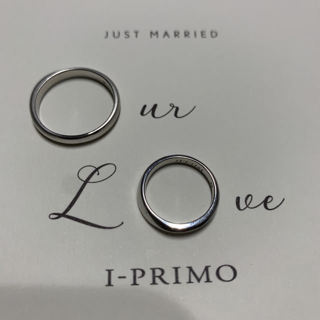 【アイプリモ(I-PRIMO)の口コミ】 ストレートタイプのダイヤなし。とまでは決め
マット素材にするのかを決め…