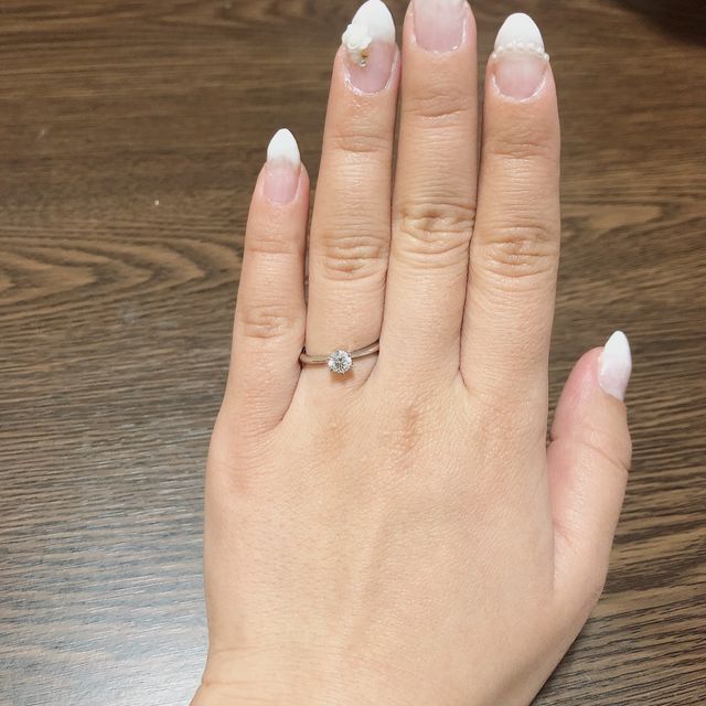 【アイプリモ(I-PRIMO)の口コミ】 後からデザインを彼女好みのデザインに差額で変更して頂ける点が一番の決…