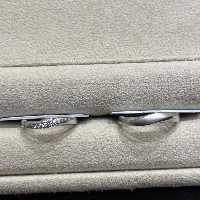 【TRECENTI(トレセンテ)の口コミ】 デザインと着け心地とキラリと光るダイヤに一目惚れしました。

他のデザ…