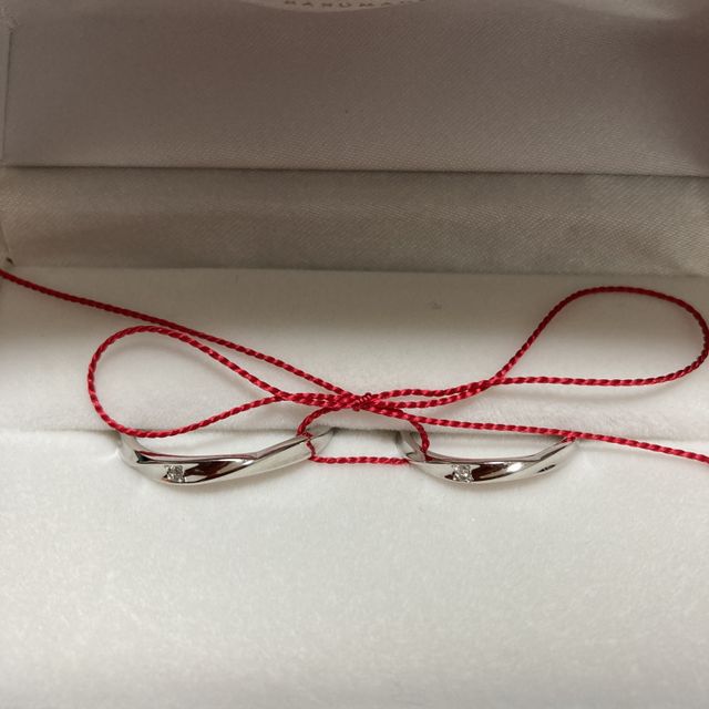 【Hamri(ハムリ)の口コミ】 2人で、自分たちの思い描く好みのデザインでお揃いにできる事が一つです。…