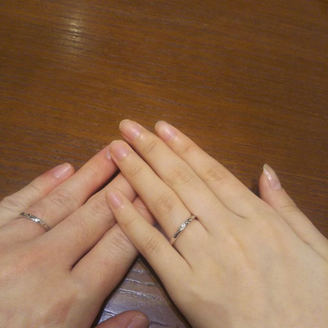 【TRECENTI(トレセンテ)の口コミ】 ・つけ心地が良くなるように内側にプラチナを盛り、丸みを帯びた設計にし…