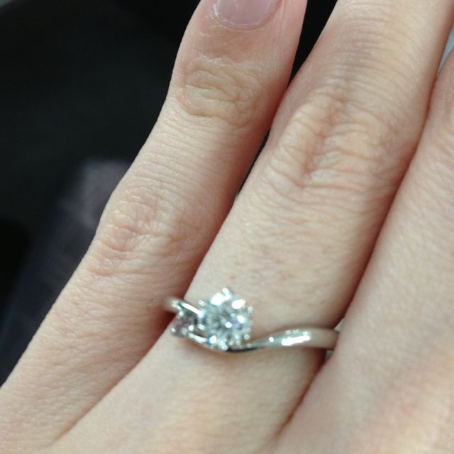 【アイプリモ(I-PRIMO)の口コミ】 ピンクが大好きなので、小さめのピンクダイヤが入っているものを探してい…