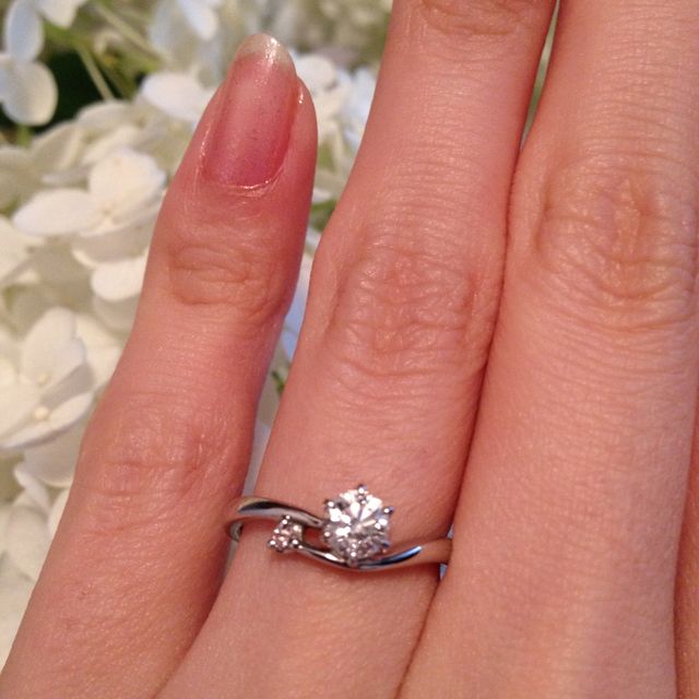 【アイプリモ(I-PRIMO)の口コミ】 ピンクが大好きなので、小さめのピンクダイヤが入っているものを探してい…