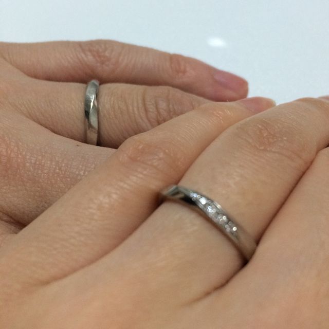 【アイプリモ(I-PRIMO)の口コミ】 ウェーブのマリッジリングに、重ね付けもできるデザインで探していて、ス…