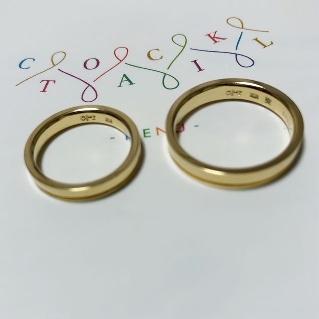 【COCKTAIL(カクテル)の口コミ】 ゴールドの指輪を探していて、シンプルでボリューム感があったのでこちら…