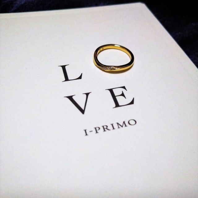 【アイプリモ(I-PRIMO)の口コミ】 イギリス王室に憧れて、ゴールドの指輪を探していました。店舗には多くの…