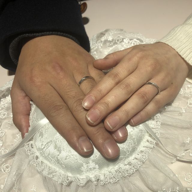 【TRECENTI(トレセンテ)の口コミ】 最初に指輪のつけ心地を体感させてもらえました。
指輪の内側にまでこだわ…