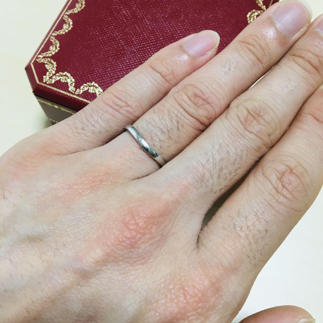 【カルティエ(Cartier)の口コミ】 私も妻もシンプルなデザインが好きだったこと、そして遊び心のあるデザイ…