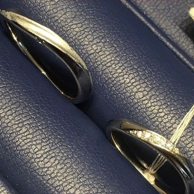 【銀座ダイヤモンドシライシの口コミ】 私の指のタイプはストレートだと、指が短く見えてしまうようで、ウェーブ…