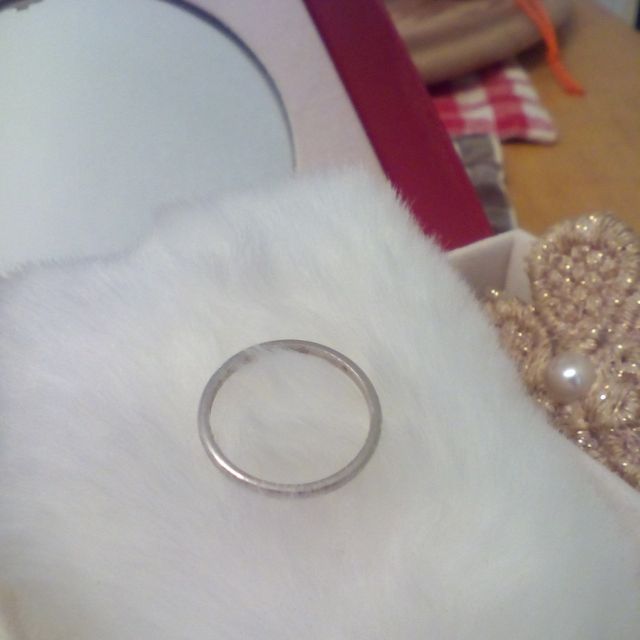 【鎌倉彫金工房の口コミ】 私の両親が付けている結婚指輪が、シンプルなデザインのものだったので、…