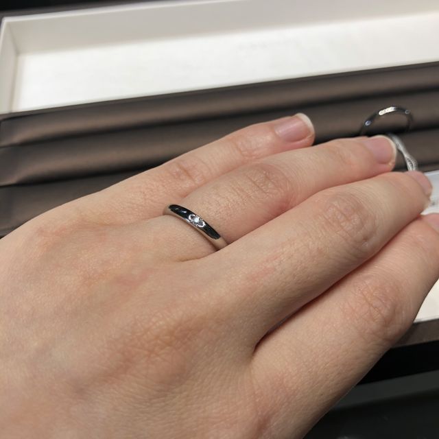 【アイプリモ(I-PRIMO)の口コミ】 ストレートタイプ、ダイヤモンドが付いていない指輪を探していました。店…