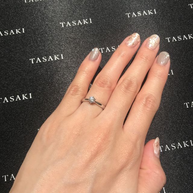 【TASAKI(タサキ)の口コミ】 シンプルかつ女性らしいデザインで探していたので、デザインはとても気に…