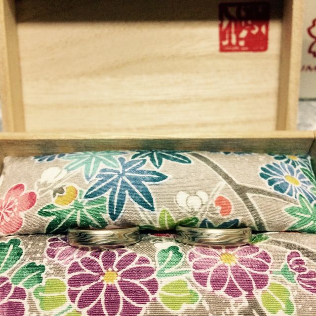 【杢目金屋(もくめがねや)の口コミ】 元のデザインを基に自分たちで材料を変えて好きな色にしたり、自分好みの…