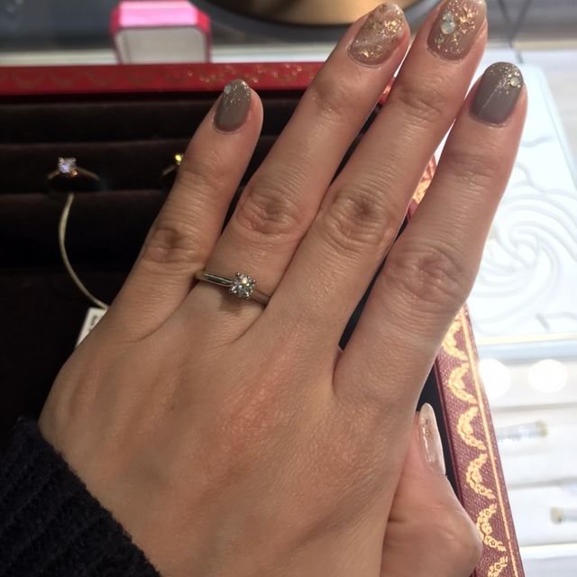 【カルティエ(Cartier)の口コミ】 リングの太さが一定で、存在感があります。そのため歳を重ねた指にも合い…