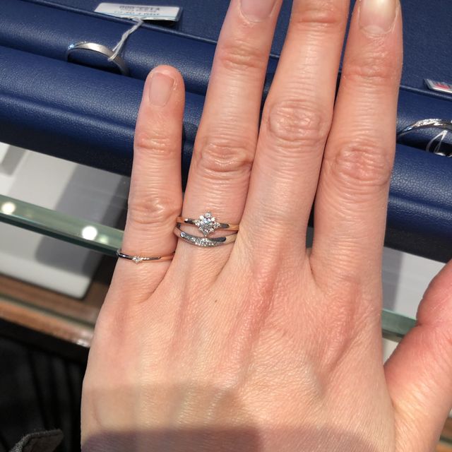 【銀座ダイヤモンドシライシの口コミ】 ブライダルリング専門店なので沢山の種類があり、その場で気になるものは…
