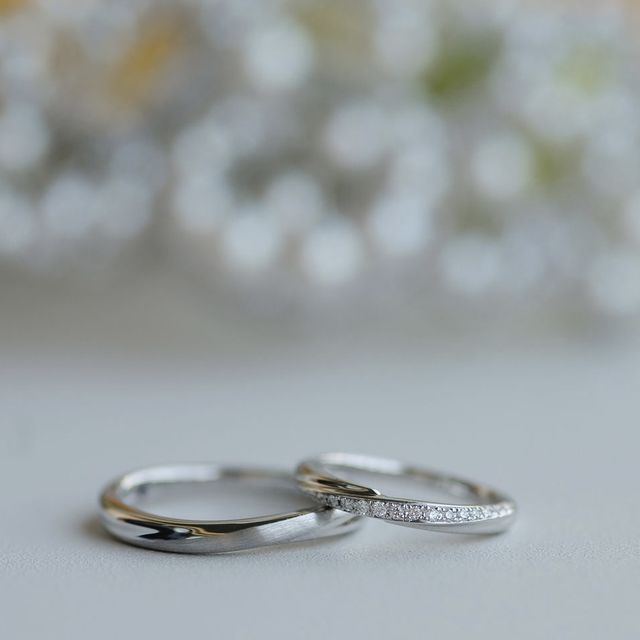 【エクセルコダイヤモンド(EXELCO DIAMOND)の口コミ】 他のブランドも3店舗ほど試着検討しましたが、ダイアモンドが一番綺麗に輝…