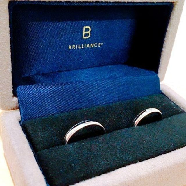 【BRILLIANCE+(ブリリアンスプラス)の口コミ】 つけた時に馴染むのが、すごく心地よい指輪です。ミルグレインという彫刻…