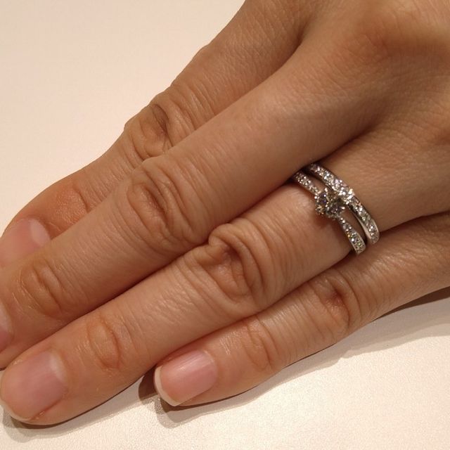 【ラザール ダイヤモンド(LAZARE DIAMOND)の口コミ】 私の希望だけではなく彼の考えも取り入れた指輪を探していたところ、ピッ…