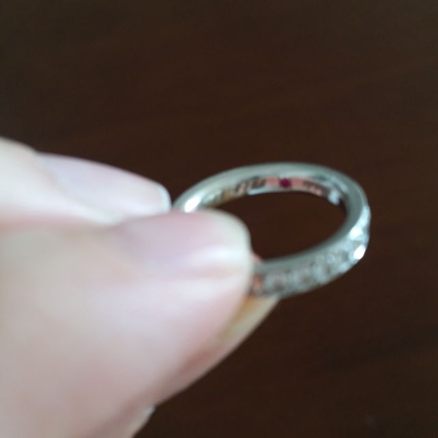 【ジュエリーハナジマの口コミ】 元々指のサイズが3.5号と小さいためオーダーメイドを考えていて婚約指輪も…