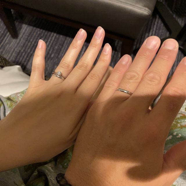 【アイプリモ(I-PRIMO)の口コミ】 結婚指輪も婚約指輪もシンプルで細身で華奢なデザインのものを選びました…