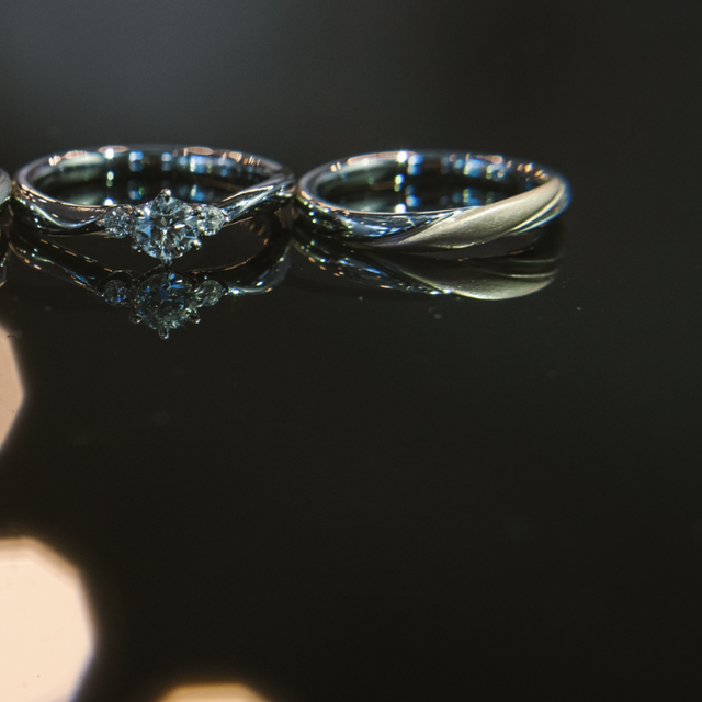 【4℃ BRIDAL(ヨンドシーブライダル)の口コミ】 1ヶ月後の前撮りに使用したかったので、急いで決めました。以前にいただい…