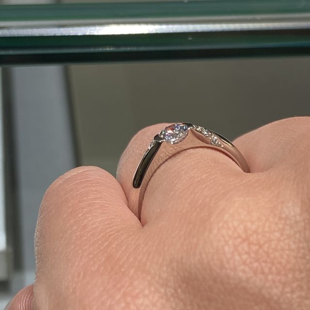 【アイプリモ(I-PRIMO)の口コミ】 普段から使いやすく、ストレートタイプ、手の大きな私でも似合う物を探し…