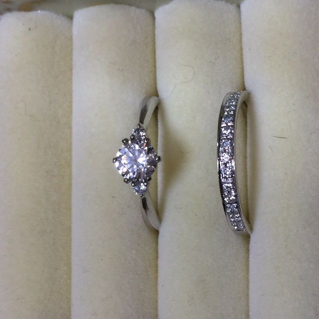 【SEVEN DREAMS(セブンドリームス)の口コミ】 一般的なブランドよりも良いダイヤをリーズナブルに購入することができる…