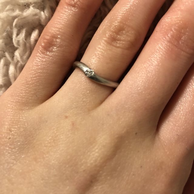 【TRECENTI(トレセンテ)の口コミ】 ウェーブタイプの内甲丸の指輪を探していてこちらに辿りつきました！
指輪…