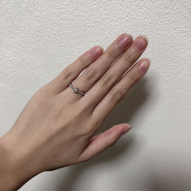 【アイプリモ(I-PRIMO)の口コミ】 自分の指が、細身で長いため、より指が綺麗に見えるデザインを探していま…