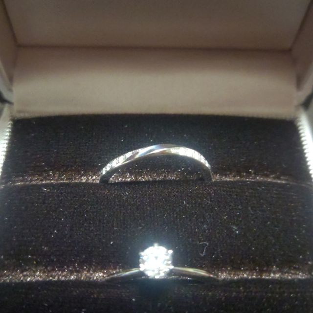 【アイプリモ(I-PRIMO)の口コミ】 きれいなデザインで、自身の指にフィットして
他者からみても、付けている…