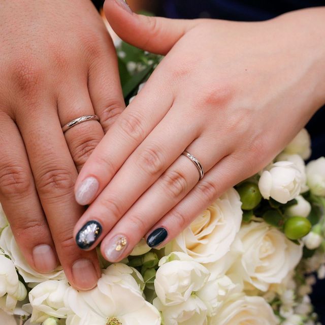 【CRAFY(クラフィ)の口コミ】 今回結婚式を挙げる事になり
指輪はブランド物もいいけど2人で作りたいと
…