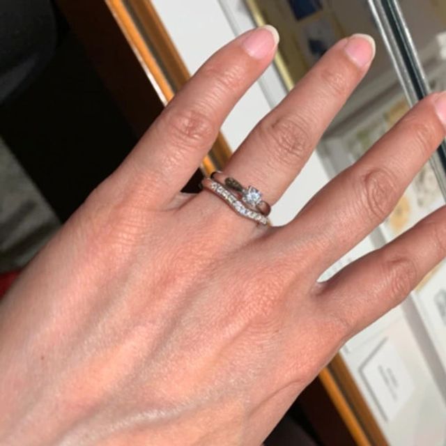 【CHARMY(チャーミー)の口コミ】 エンゲージリング、マリッジリング共にボリュームがあり造りとしてもしっ…