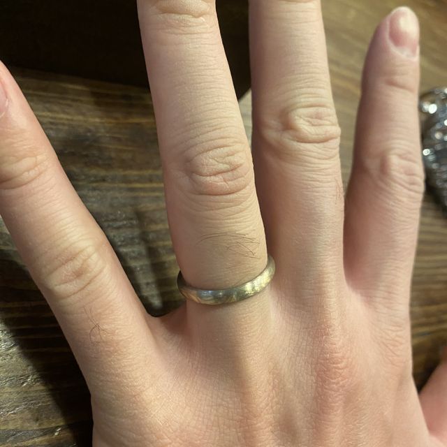 【ichi(イチ)の口コミ】 和風で一点もの、少し個性を出したい人におすすめです。
柄の感じは、ゴー…