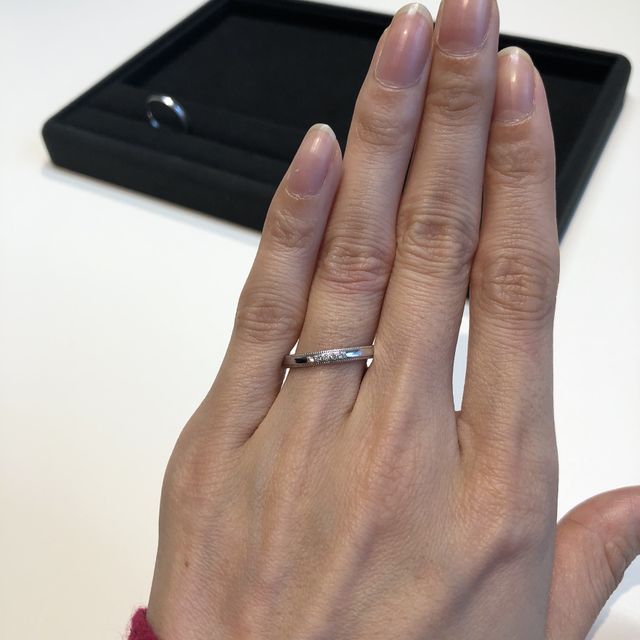 【BRILLIANCE+(ブリリアンスプラス)の口コミ】 たくさんのお店に試着に行きましたが、なかなかないデザインで、ダイヤモ…