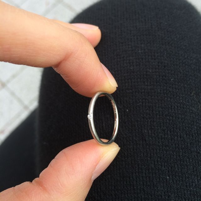 【ケイウノ ブライダル(K.UNO BRIDAL)の口コミ】 シンプルな結婚指輪を探していて、付けていても男女共にあまり目立たず、…