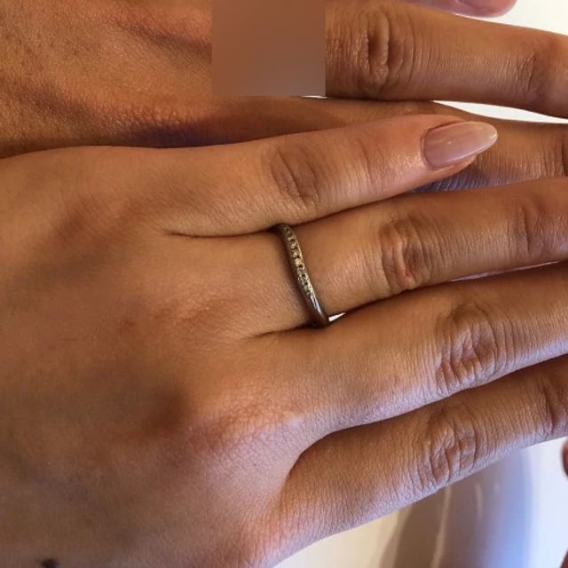 【BRILLIANCE+(ブリリアンスプラス)の口コミ】 シンプルなデザインでダイヤモンドの存在感が派手すぎずにほどほどである…