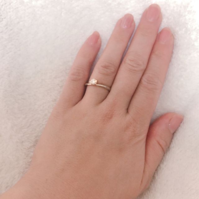 【杢目金屋(もくめがねや)の口コミ】 杢目が入っているため、温かみのあるデザインで非常に気に入りました。
指…