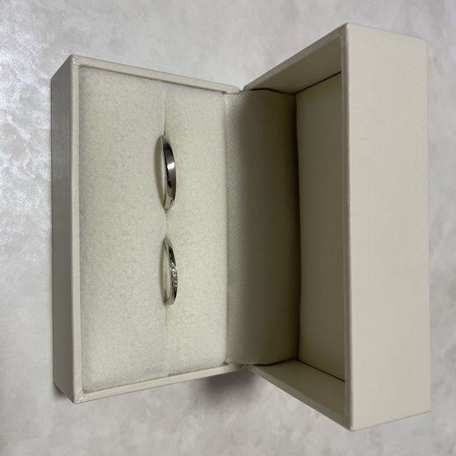 【RosettE(ロゼット)の口コミ】 月明かりを選んだ理由は、私の好みのエタニティと、彼の好みの指輪が回っ…