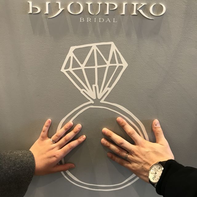 【TOMOE(トモエ)の口コミ】 元々目当てで見た指輪よりも購入した鷹羽の指輪がつけてみると凄く魅力的…