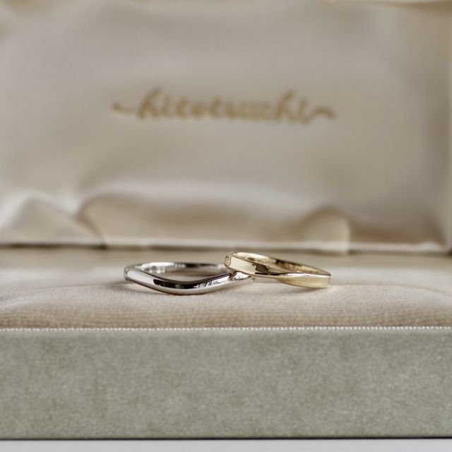 【hitotsuchi(ヒトツチ)の口コミ】 お互いに似合うものが良い、というのが第一希望だったので、とにかく店内…