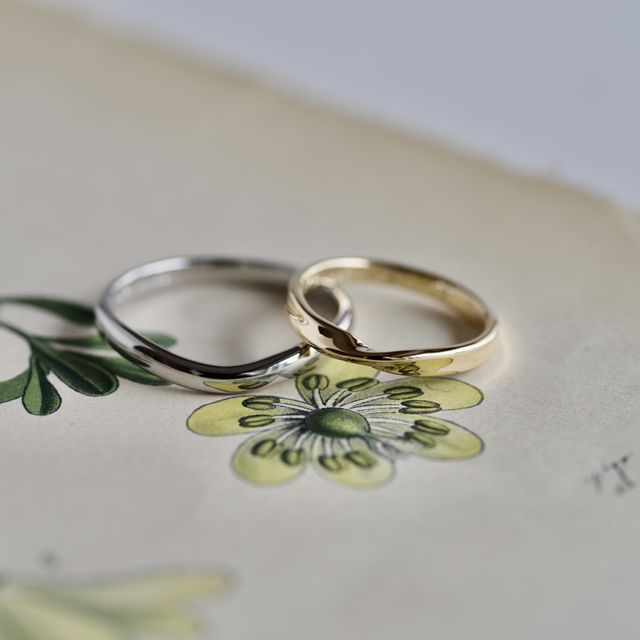 【hitotsuchi(ヒトツチ)の口コミ】 お互いに似合うものが良い、というのが第一希望だったので、とにかく店内…