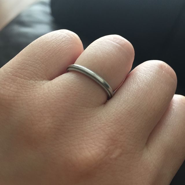 【ティファニー(Tiffany & Co.)の口コミ】 いただいた婚約指輪がTiffanyだったので、同じブランドで購入しました。
…