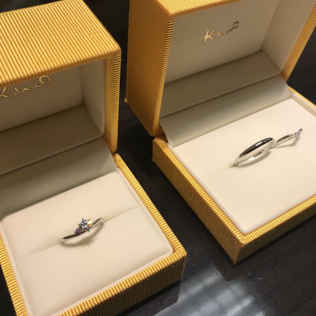 【ケイウノ ブライダル(K.UNO BRIDAL)の口コミ】 既存のデザインを少し変えて作っていただきました。
他ブランドでも気に入…