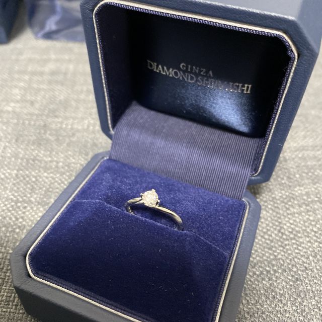 【銀座ダイヤモンドシライシの口コミ】 彼がダイヤモンドシライシさんでダイヤモンドを購入してくれていたため、…
