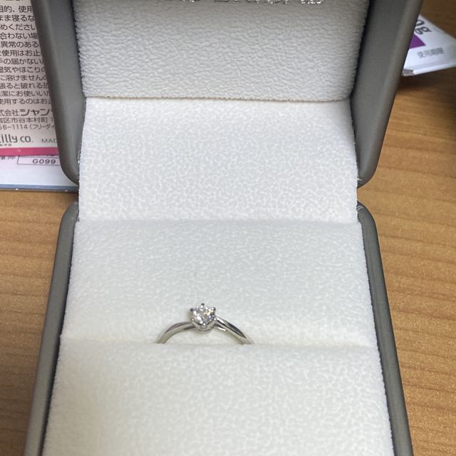 【WAKO BRIDALの口コミ】 普通のストレート型で可愛いデザインもありましたが、日頃ウェーブ型の指…