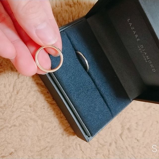 【ラザール ダイヤモンド(LAZARE DIAMOND)の口コミ】 婚約指輪はほしいブランドがあったのでお願いしていました。結婚指輪はブ…